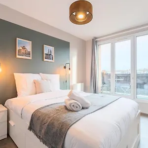 Apartment Balcony + Parking! Lille