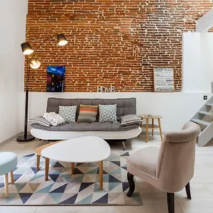 Appartement ❤️ Ancien Rénové Place Des Carmes, Toulouse