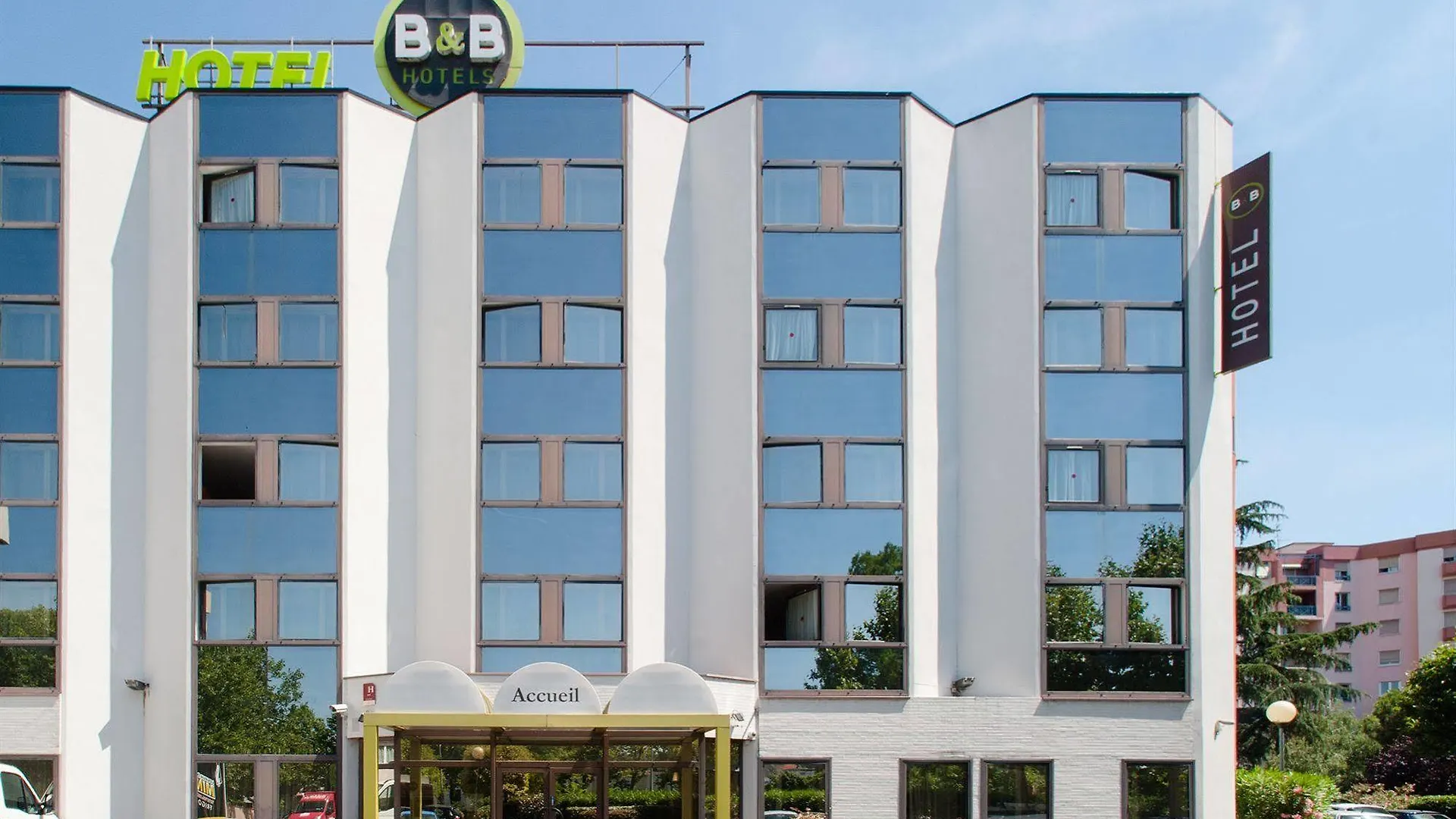 ***  B&B Hotel Toulouse Centre Canal Du Midi France