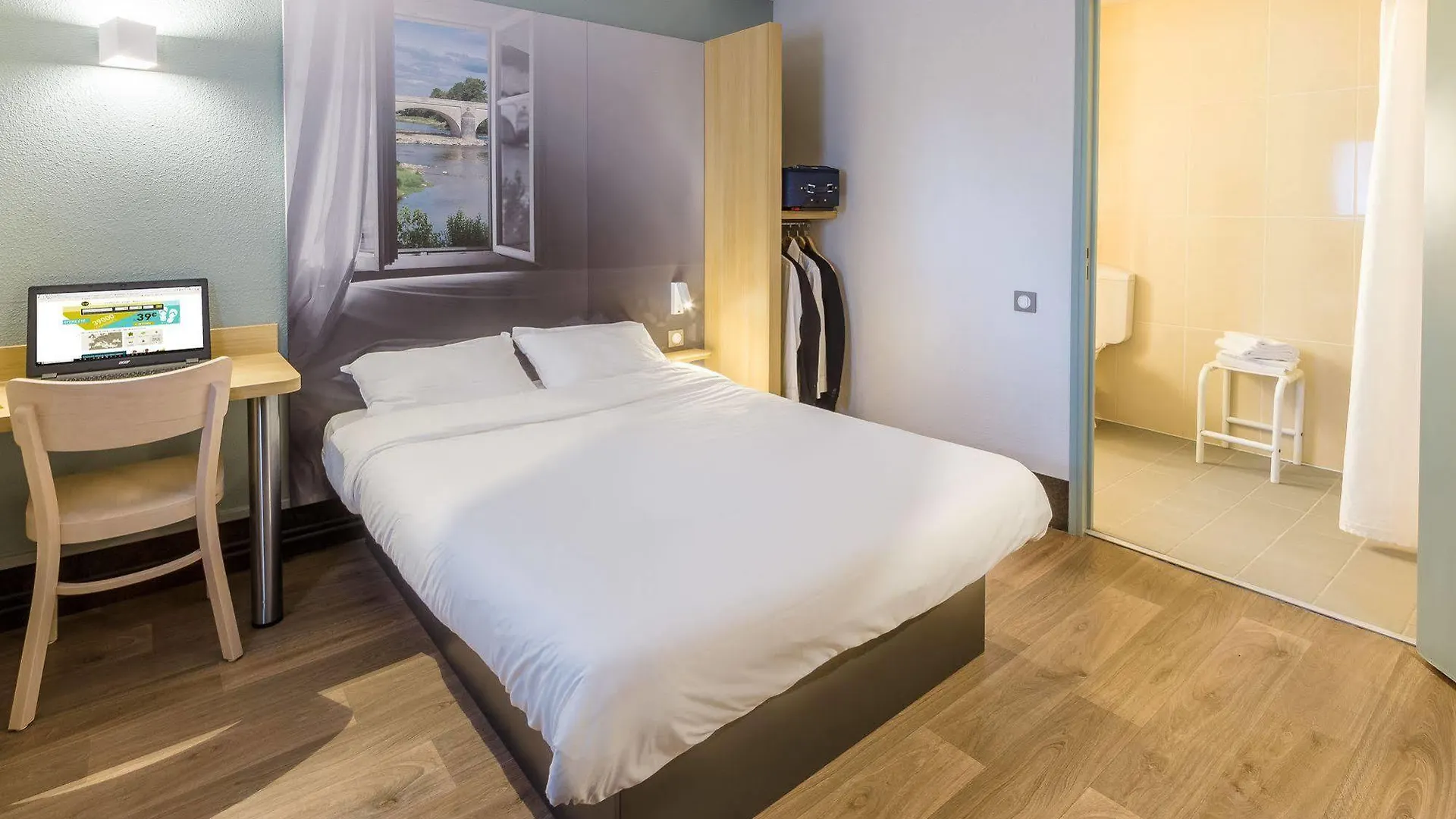 B&B HOTEL Toulouse Centre Canal du Midi 3*,  France