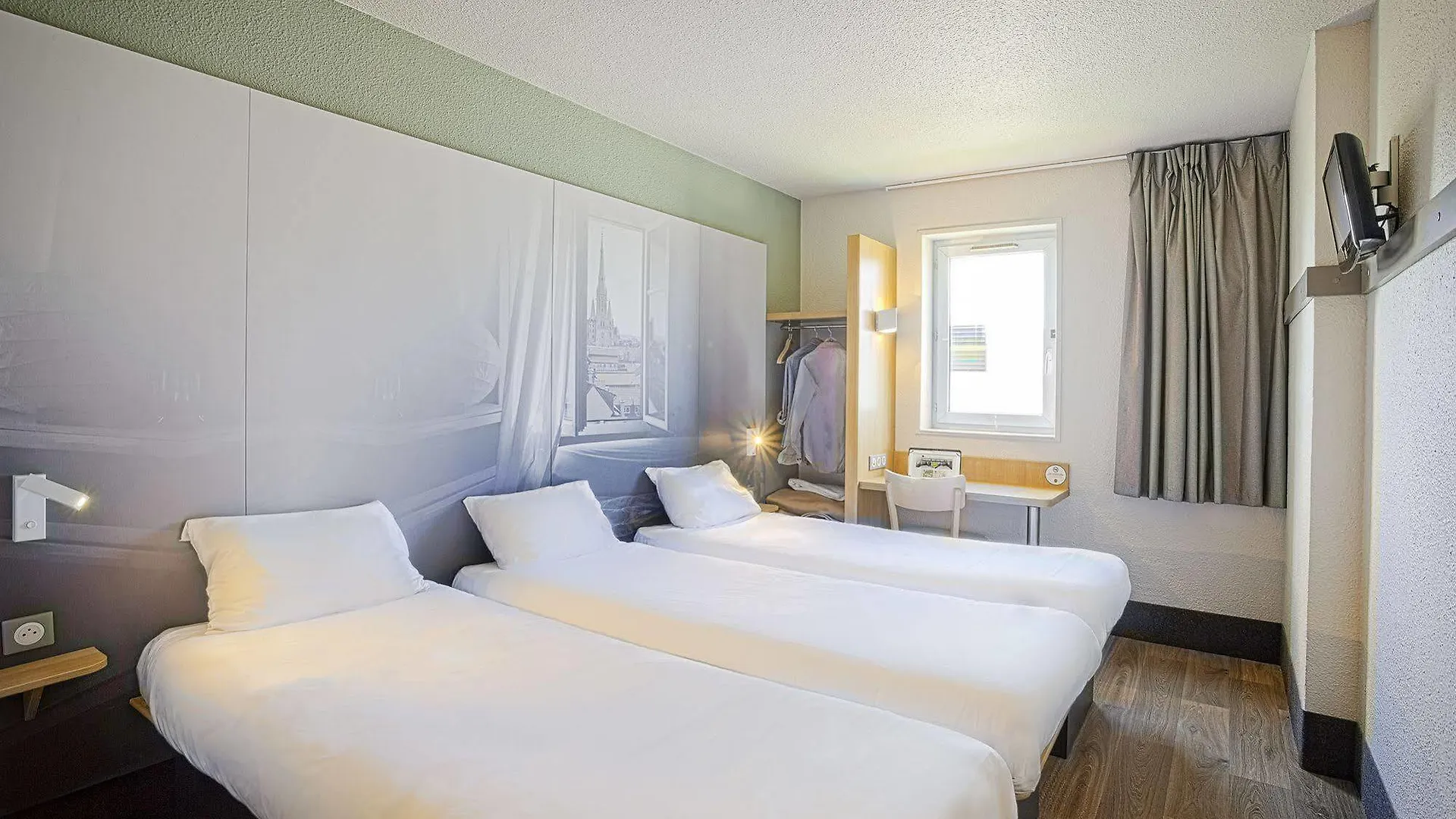 B&B HOTEL Toulouse Centre Canal du Midi 3*,